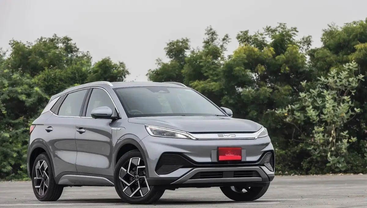 BYD Atto 3: 521 किमी रेंज और 5-स्टार NCAP रेटिंग MG ZS EV से ज्यादा सुरक्षित, फैमिली ड्राइव्स के लिए प्रीमियम EV!
