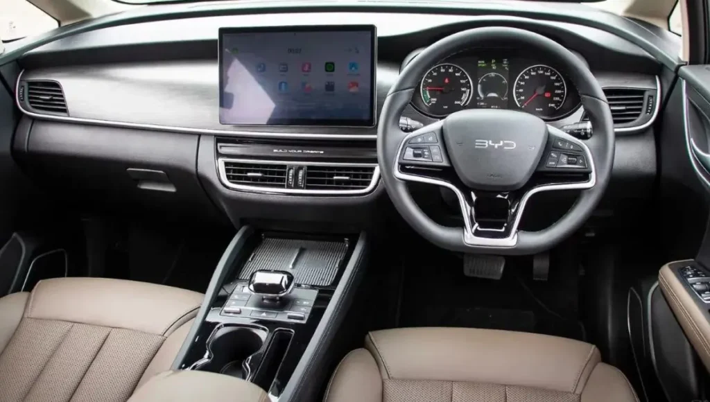 BYD eMax 7 Interior