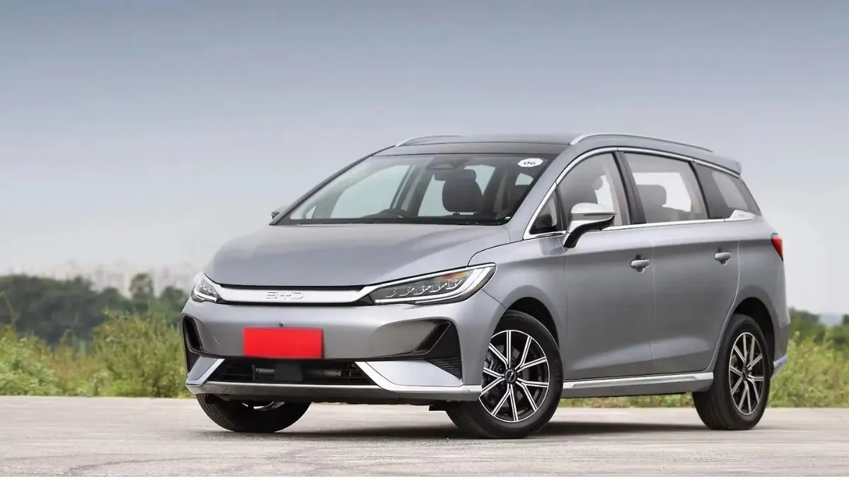 BYD eMax 7: 530 किमी रेंज और Blade Battery, Innova Hycross से ज्यादा प्रीमियम, इलेक्ट्रिक MPV के लिए, अभी बुक करें!
