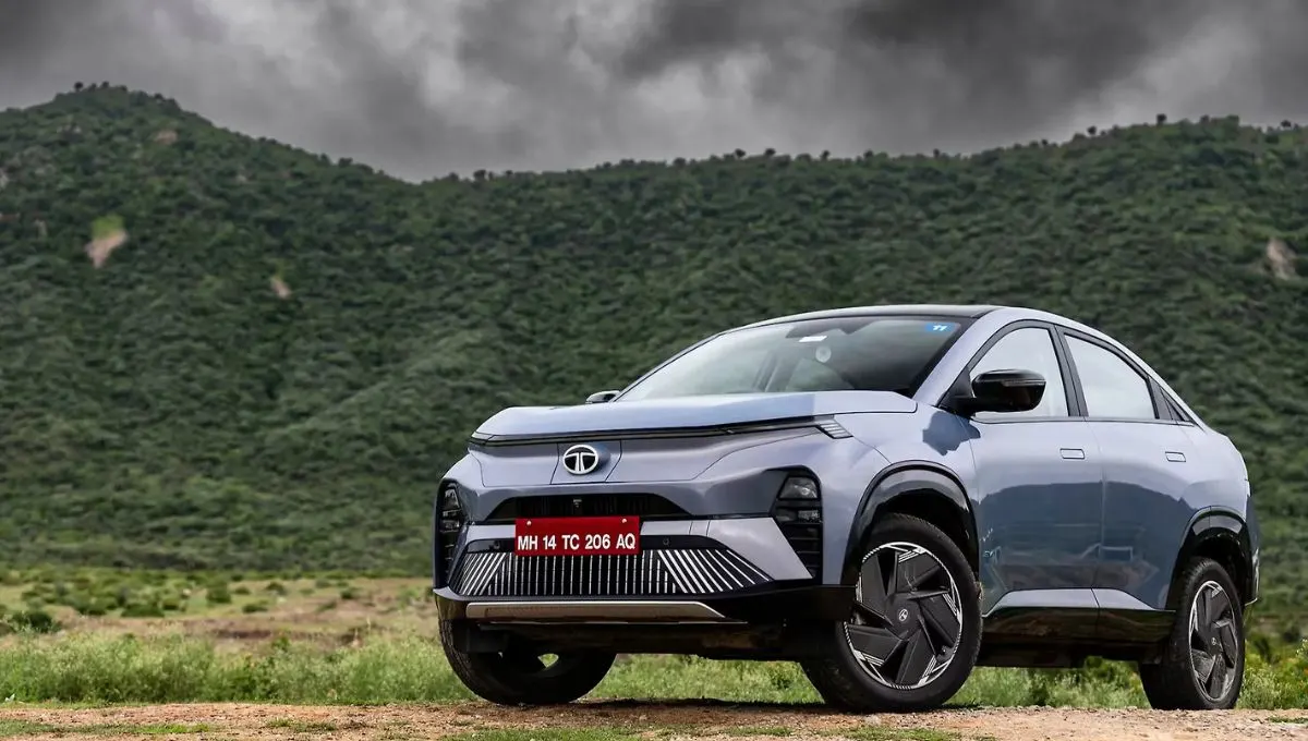 Tata Curvv EV: 500-लीटर बूट, 70 kW फास्ट चार्जिंग और Mahindra BE 6 से बेहतर, मॉडर्न EV के लिए, तुरंत खरीदें!